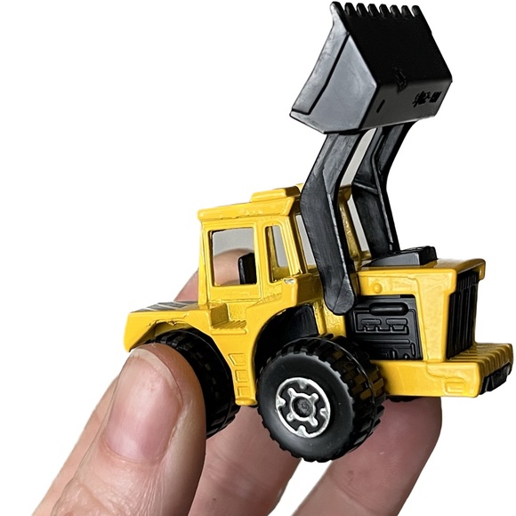 🎈2/$30 - Vtg MATCHBOX Superfast No. 29 “Caterpillar” TRACTOR SHOVEL. ©️1976. - Picture 3 of 8